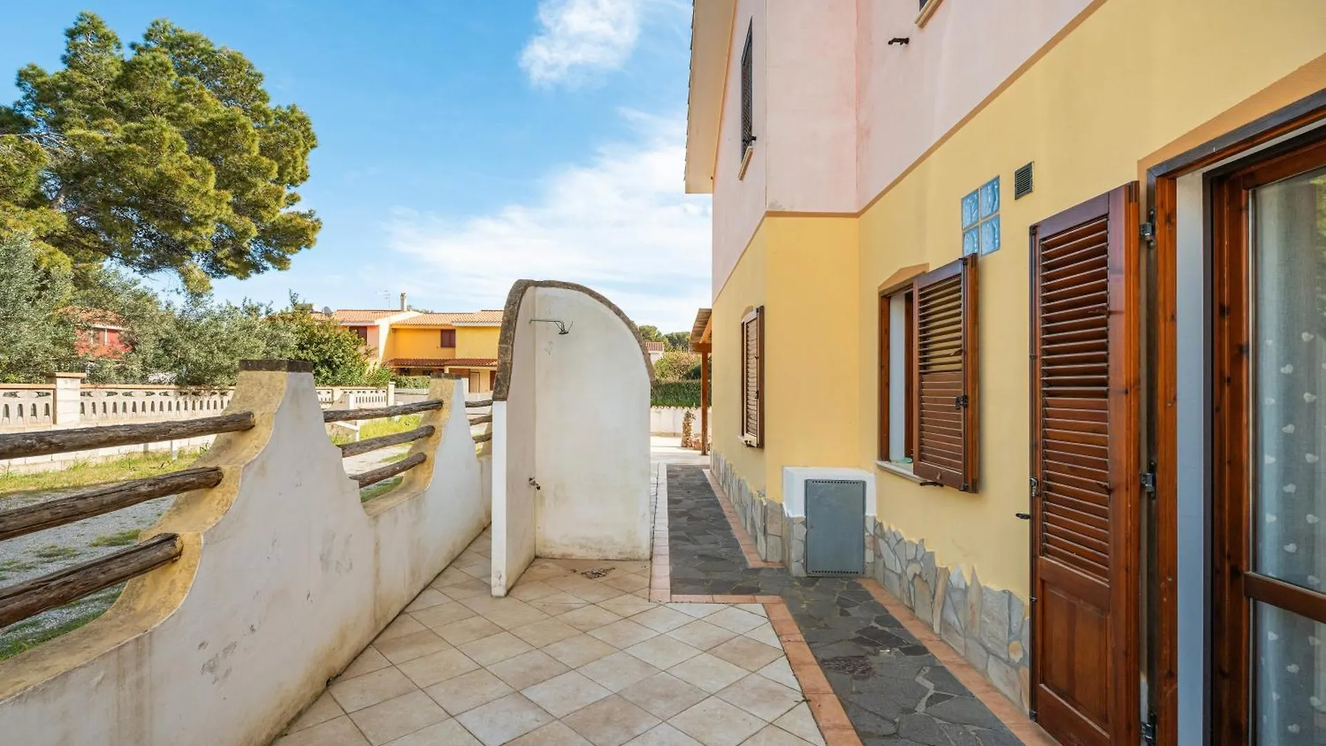 Appartamento Casa Rocco SantʼAnna Arresi