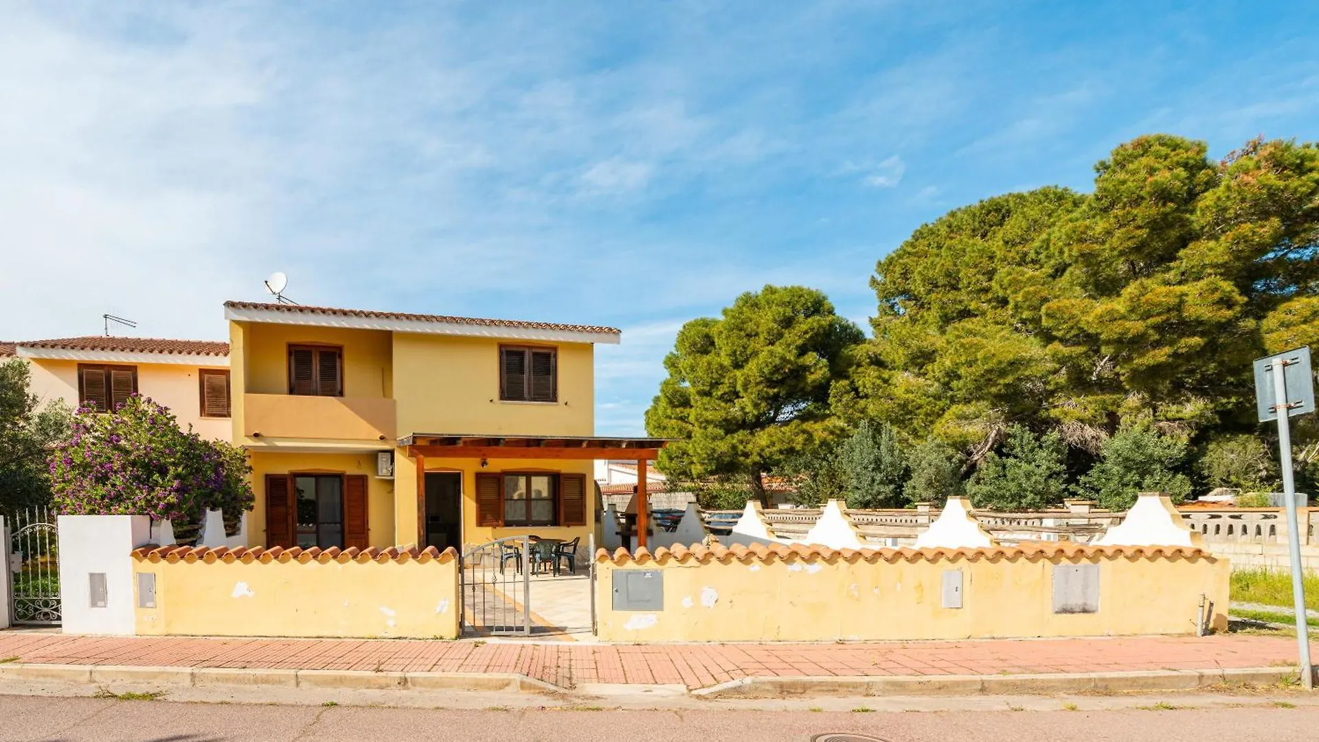 Appartamento Casa Rocco SantʼAnna Arresi 0*,